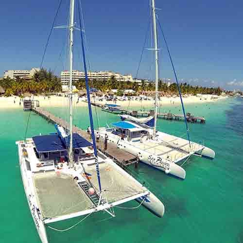 isla-mujeres-catamaran-tour-cancun-main