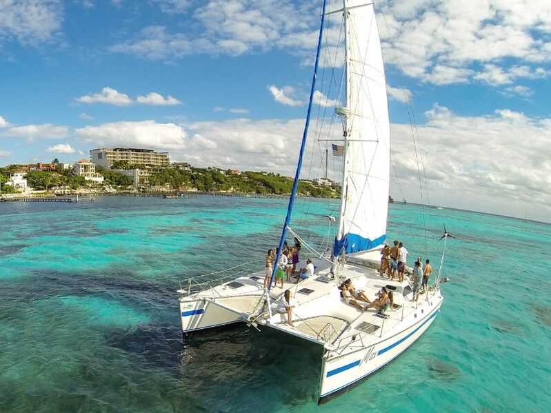 Max 800×600 – Isla Mujeres Catamaran Tour – Cancun Sailing